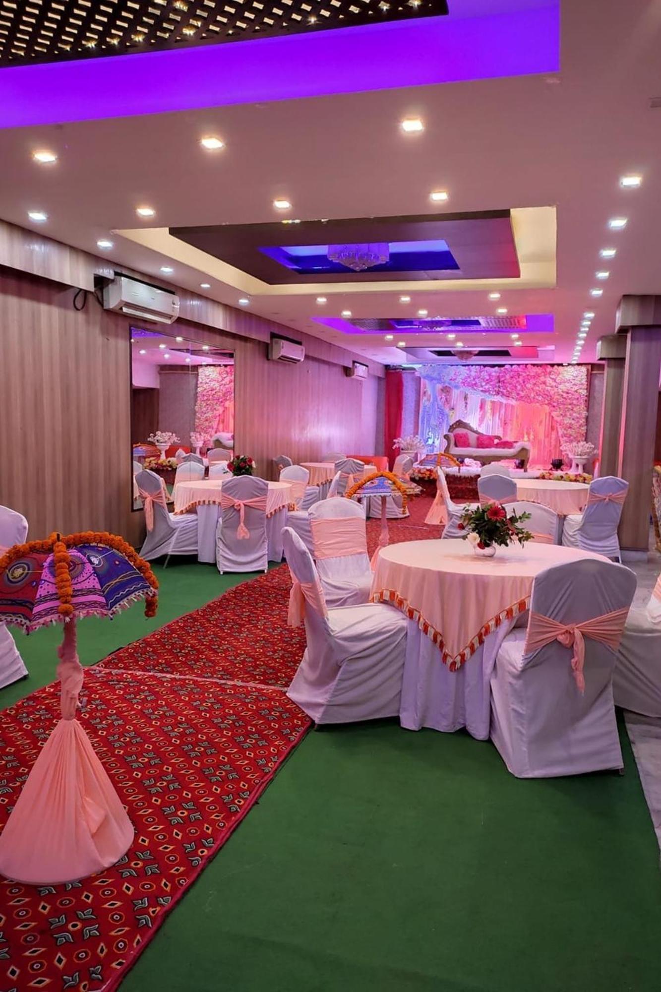 Hotel Shree Kanta Гургаон Экстерьер фото